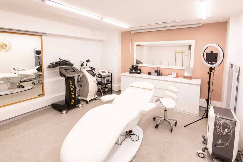 Cabine de soins professionnelle A2 AntiAge avec équipements de pointe